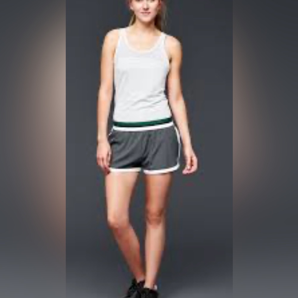 GapFit gSprint Striped Waist Shorts